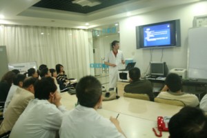 北京知師、泌尿外科博士來我院講座